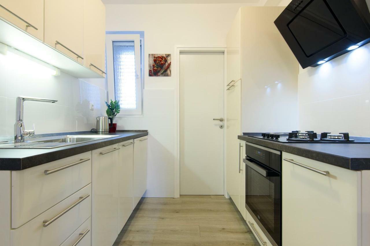 Apartment Relja Задар Экстерьер фото