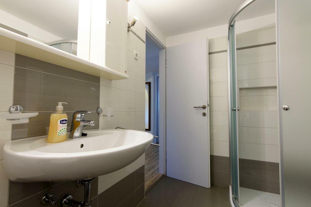 Apartment Relja Задар Экстерьер фото